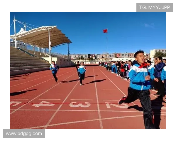 以其卓越才华在弱队未能充分展现潜力实为浪费应当寻找更广阔舞台