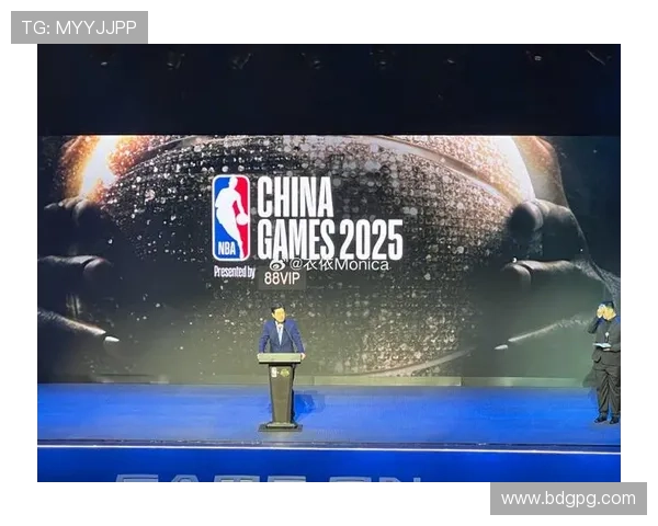 蔡崇信分享与成龙互动照片篮网季前赛将在澳门举行 蔡崇信分享与成龙互动照片篮网季前赛将在澳门举行